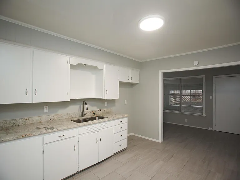 7305 E Wakefield Dr — Photo 5