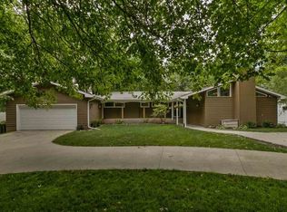 2921 S 104th St, Omaha, NE 68124