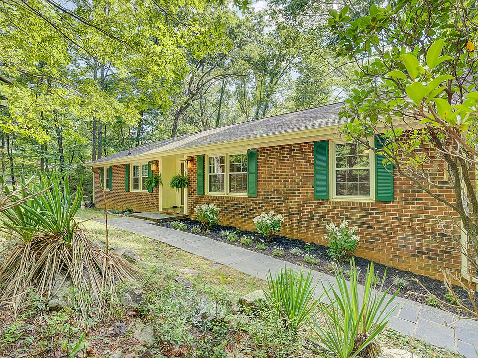 1st image of 2627 Forest Oak Dr