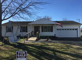 10563 Main Cross St, Whitesville, KY 42378