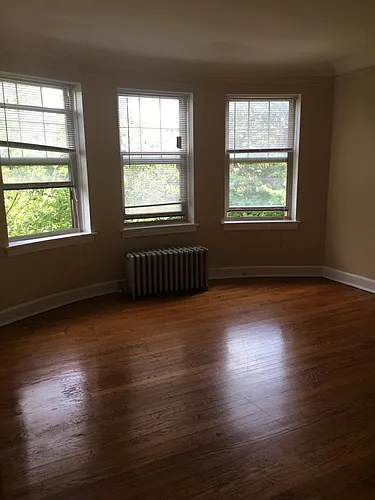 6180 N Wolcott Ave #2 Photo 1