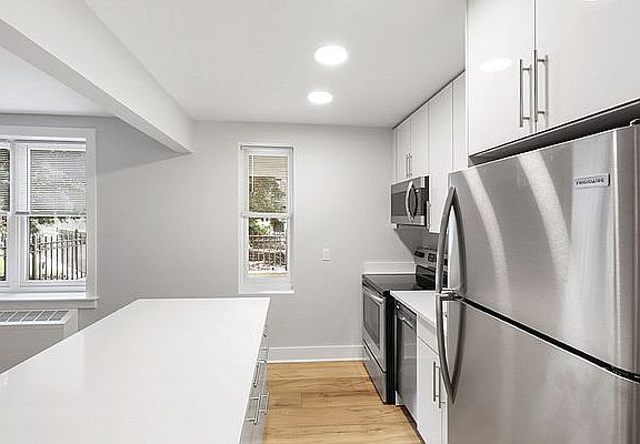 2nd image of 20-23 Seagirt Blvd #1A