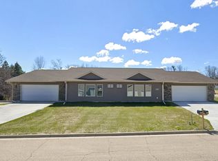 1205 Salem Dr, Edgerton, WI 53534