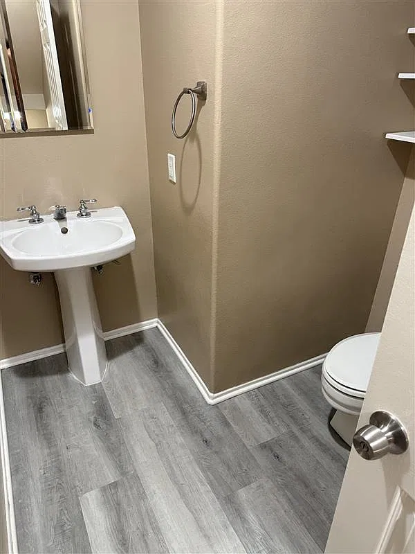 2 bed, 2.5 bath, 1275 sqft, $3,750 — Photo 4