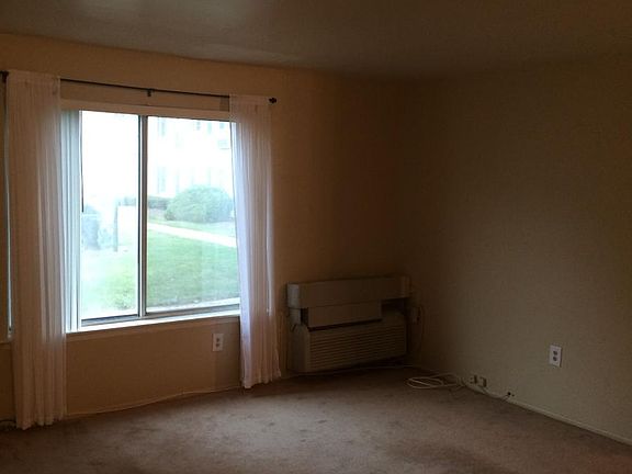 5th image of 57 Eton Way #2BDR