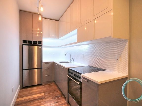 2nd image of 1038 Greene Ave #703