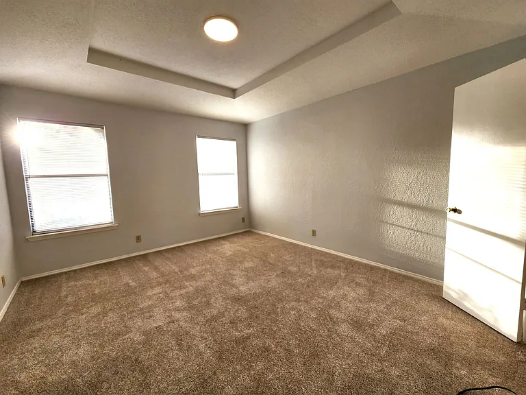 2202 Bolivar St — Photo 21