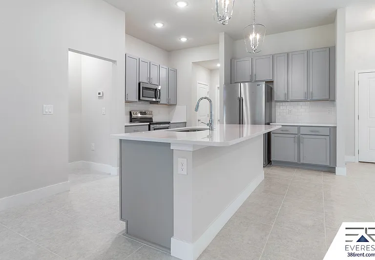 12 Kaiser Pl — Photo 9