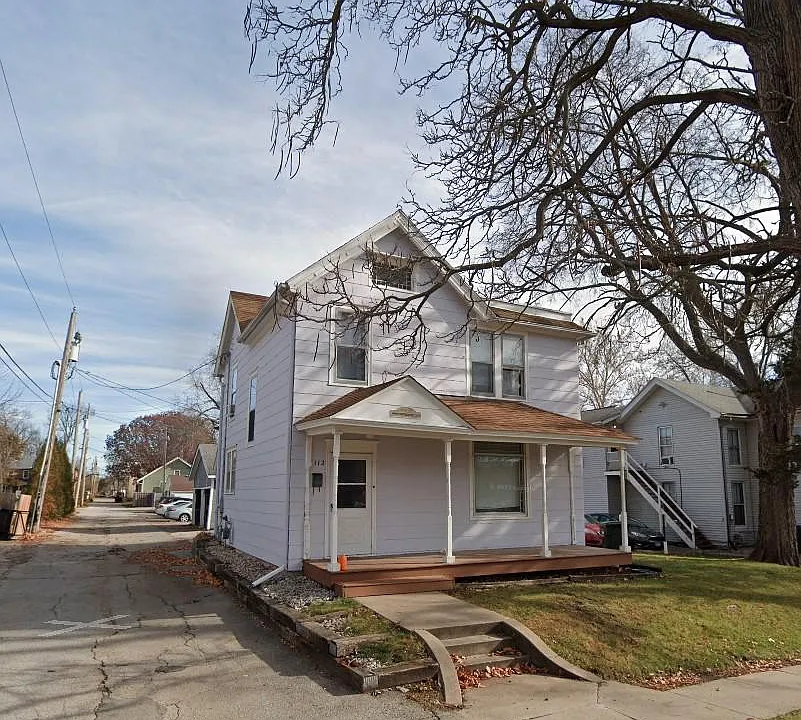 112 N Johnson St