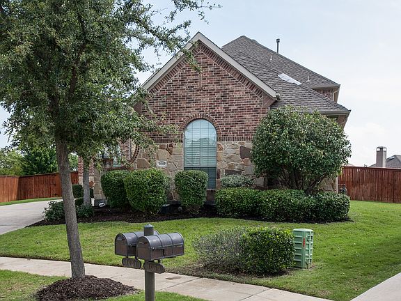 2nd image of 1041 Fannin Dr