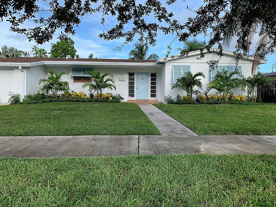 1st image of 9350 Dominican Dr