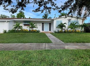 9350 Dominican Dr, Cutler Bay, FL 33189
