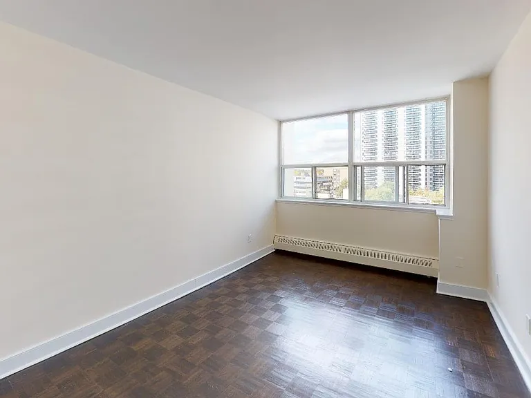 66 Broadway Ave — Photo 35