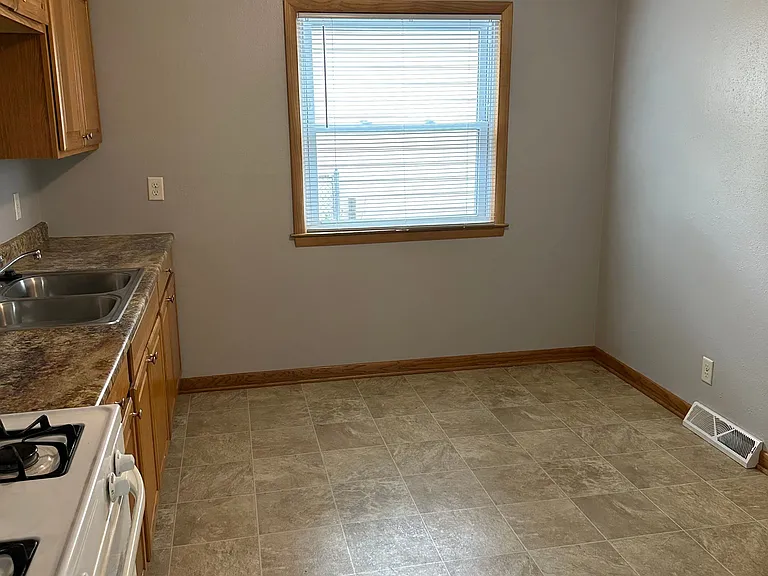 2728 E Holmes Ave #2728 — Photo 12