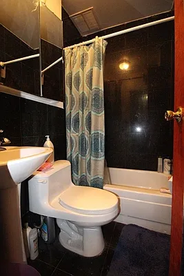 Rented by Dynamik Realty | media 19