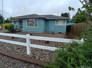 686 State Route 101, Chinook, WA 98614