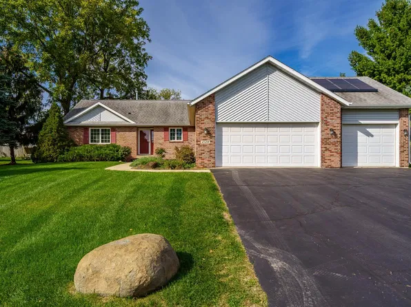 2129 Ivanelle Rd, Rockford, IL 61108