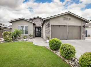7901 Bristol Spring Ave, Bakersfield, CA
