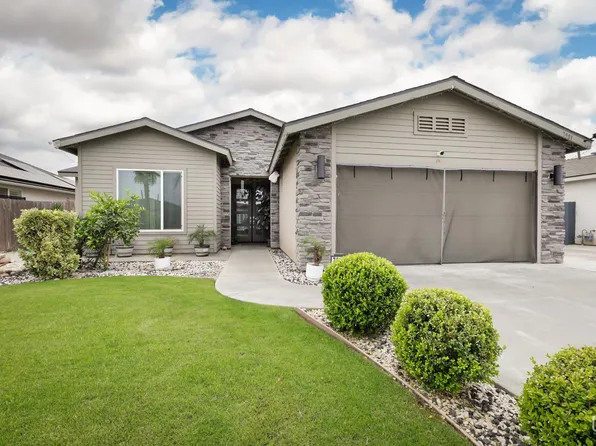 7901 Bristol Spring Ave, Bakersfield, CA 93313