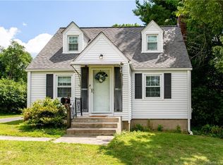 7 Sutton Rd, Rocky Hill, CT 06067