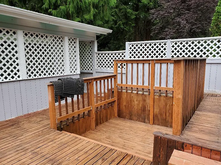 105 Ave SE — Photo 34