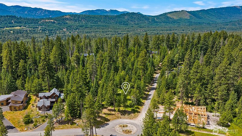 3rd image of 21 Old Grove Trail