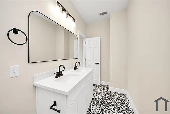 3810 Hiford Dr #A — Photo 23