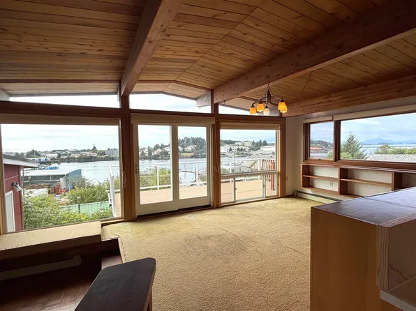 105 Erler St, Sitka, AK 99835