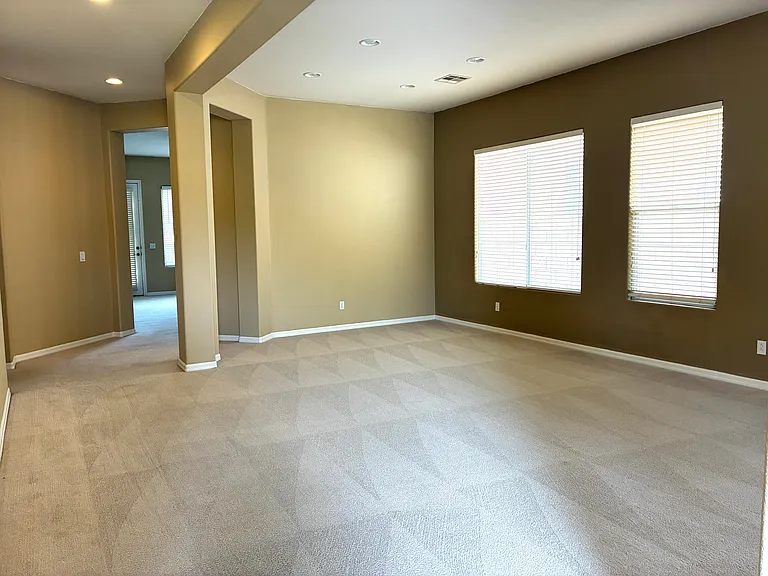 2275 Moresca Ave — Photo 12