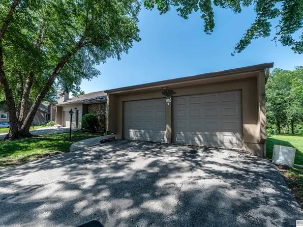 5018 S 150th Plz, Omaha, NE 68137