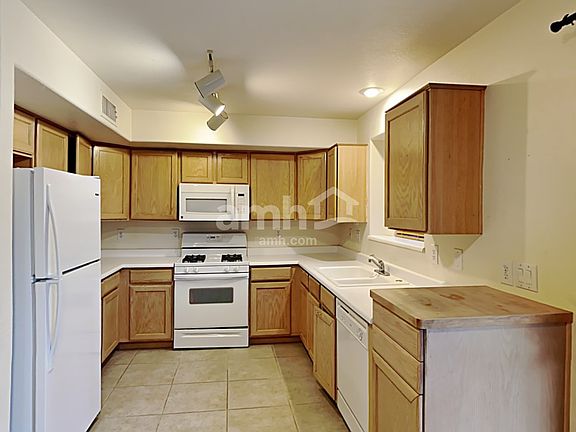 2nd image of 11439 E Persimmon Ave