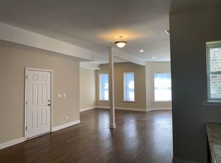 4127 S Michigan Ave #3, Chicago, IL 60653