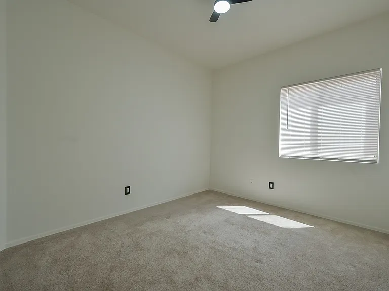 114 W Freddie Canyon Way — Photo 28