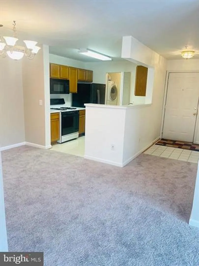 Building Photo - 14158 Cuddy Loop #201
