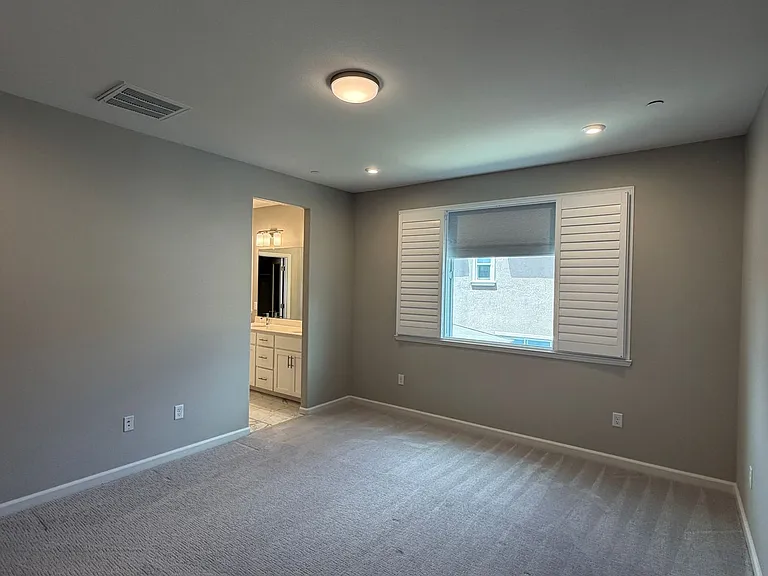 700 Apricot Cir — Photo 17