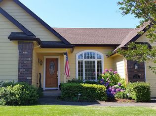 1146 Regency Dr, Eugene, OR 97401