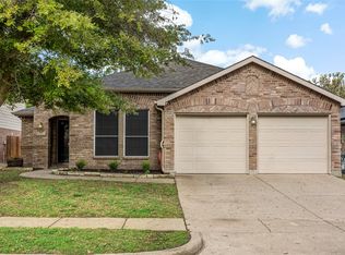 517 Hickory Ln, Fate, TX 75087