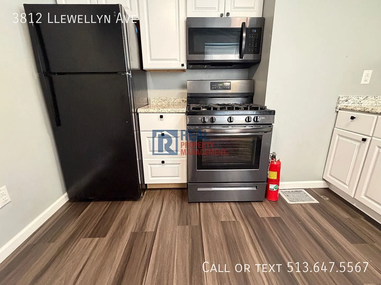 Well-Maintained 3-Bedroom Home with Attached Garage! — Photo 4