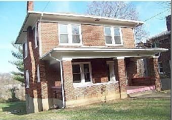5th image of 1527 Roanoke Ave SW