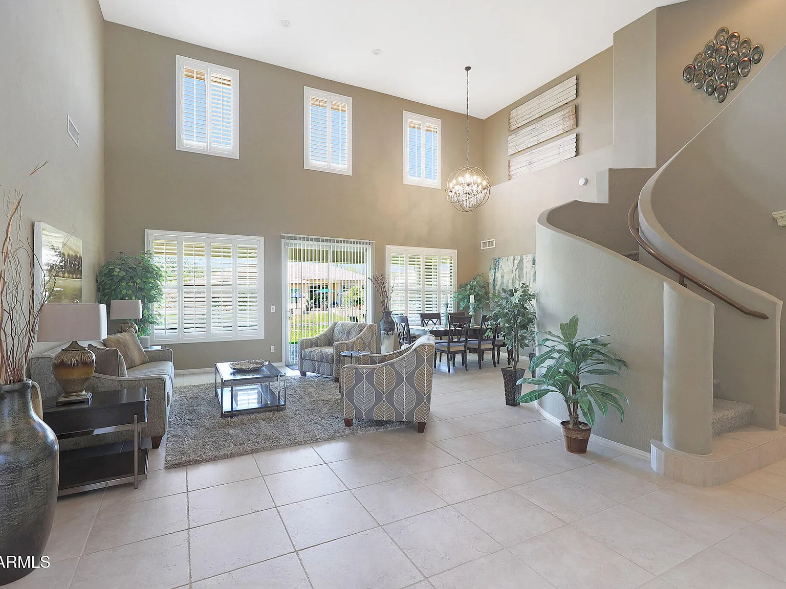 4 bed, 2.5 bath, 3234 sqft, $4,500 — Photo 3