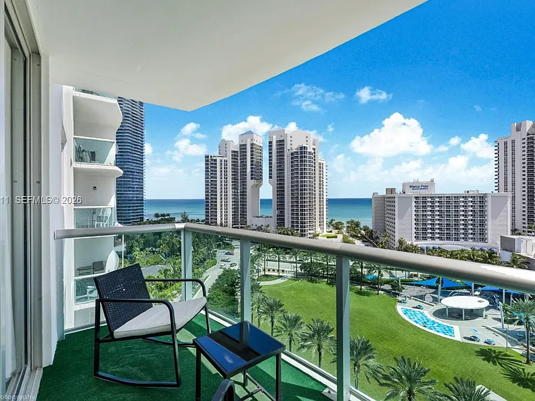 19370 Collins Ave #1419 — Photo 3