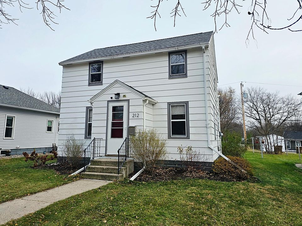 1st image of 212 N 10th St