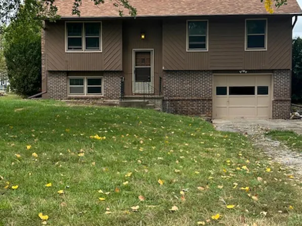 918 E Logan Ave, Emporia, KS 66801