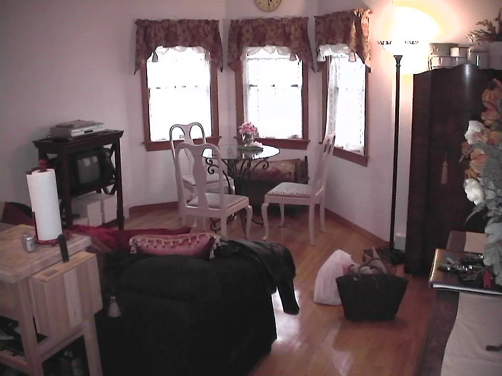 Building Photo - 322 Boston Ave #2