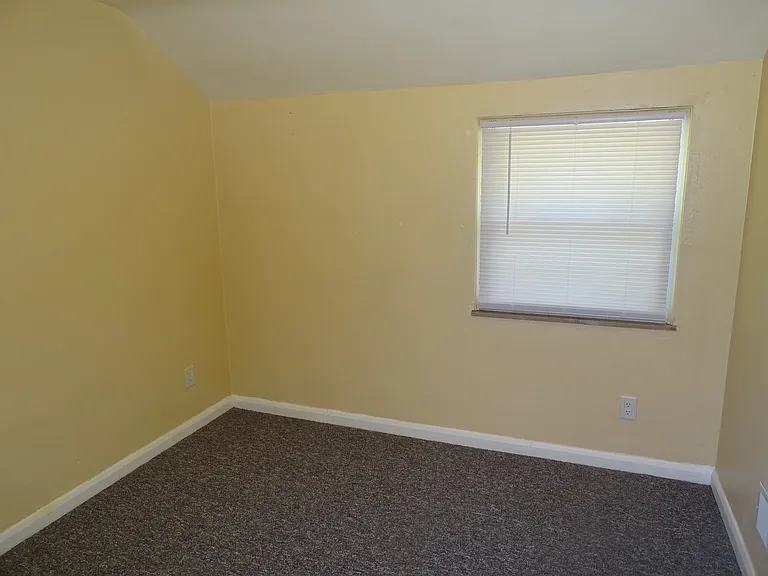 1112 W Maumee St #2 — Photo 12