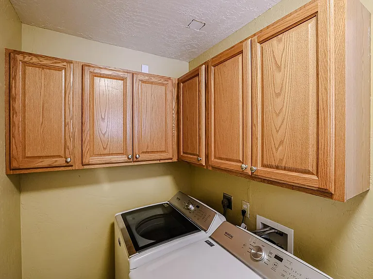 1005 E Cavalier Dr — Photo 23