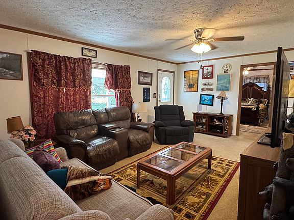 4th image of 3658 Lovegrove Rd