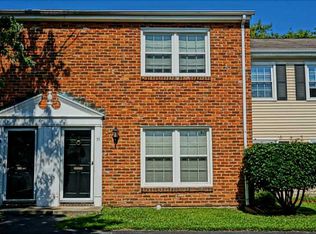 11 Towne Square Dr, Newport News, VA 23607