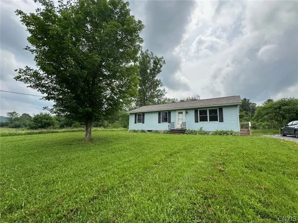 4755 Swamp Rd, Morrisville, NY 13408