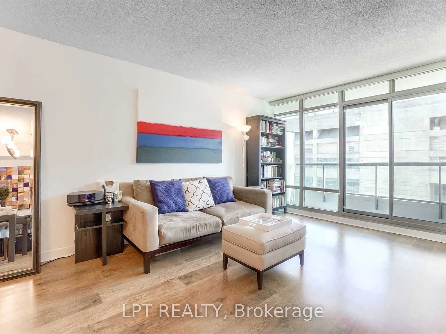 2 bed, $2,850 — Photo 2